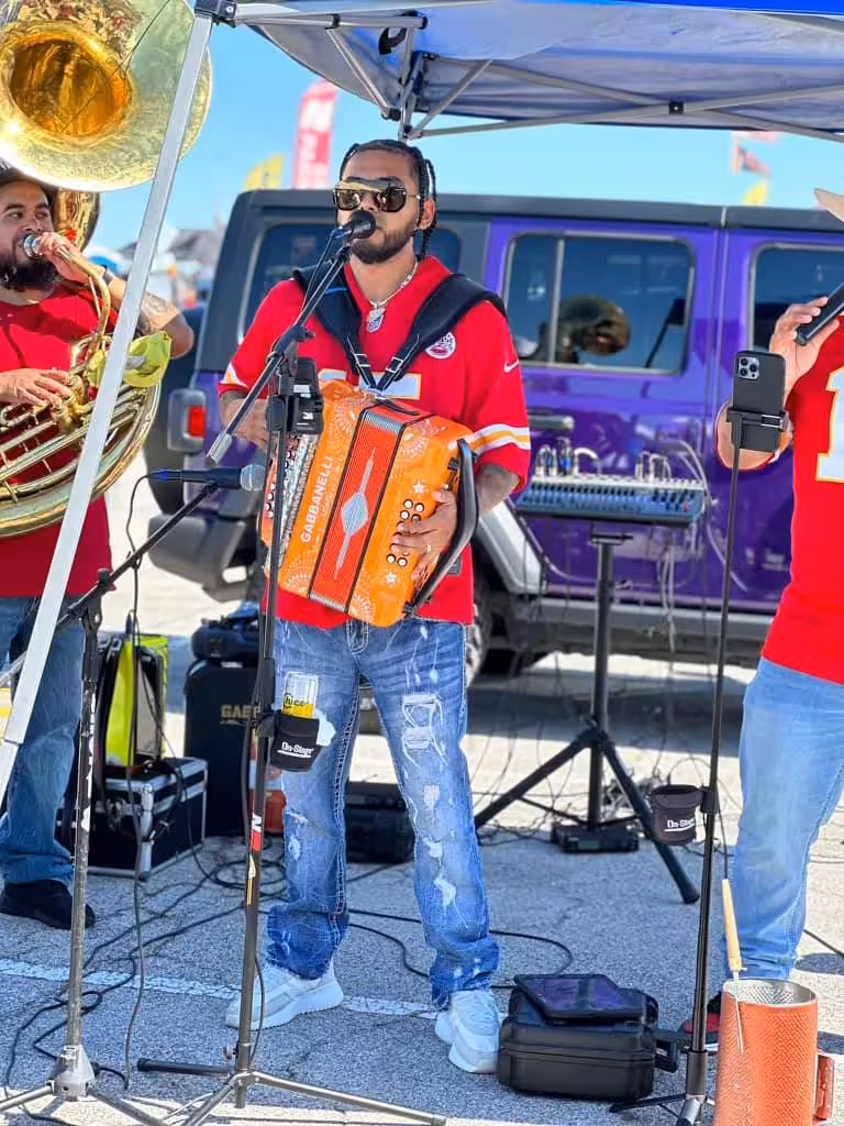 Live band playing at a Red Machine Chiefs tailgate Live band playing at a Red Machine Chiefs tailgate